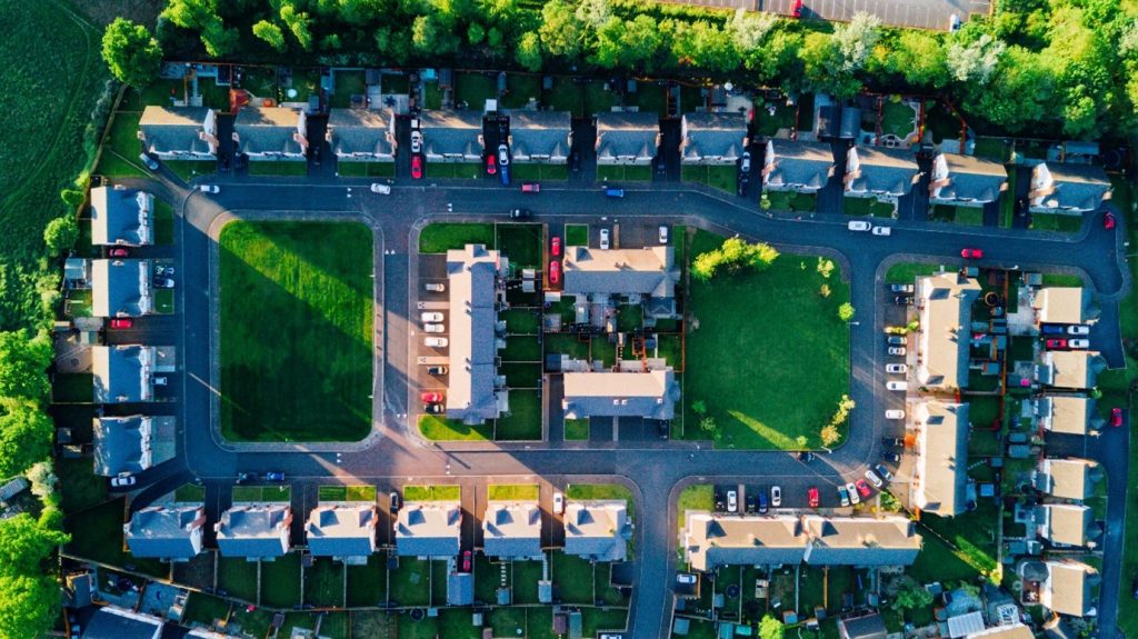 birdseye view of an estate of houses